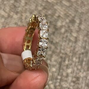 NWT 18K Infinity Overlay Cubic Zirconia Ring Size 6